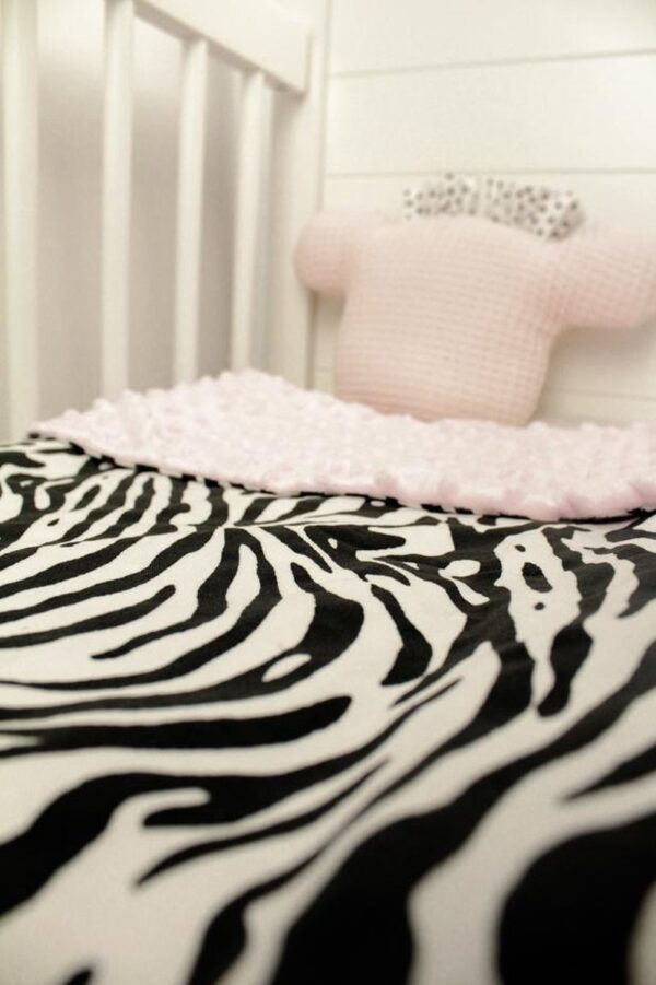 Deken Pink Zebra (wieg / kinderwagen) - Dekentje voor wieg of kinderwagen - Wiegdeken - Babydekentje - Kraamcadeau - Babyshower